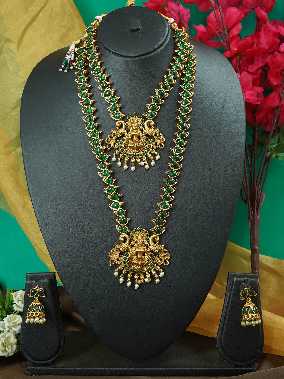 

GRIIHAM Gold-Plated Stone Studded & Beaded Jewellery Set, Green