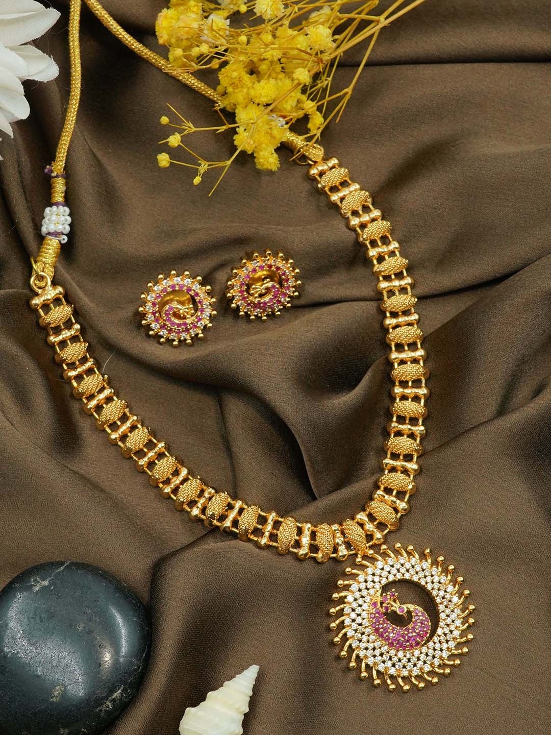 

GRIIHAM Gold-Plated AD-Studded Designed Jewellery Set, White