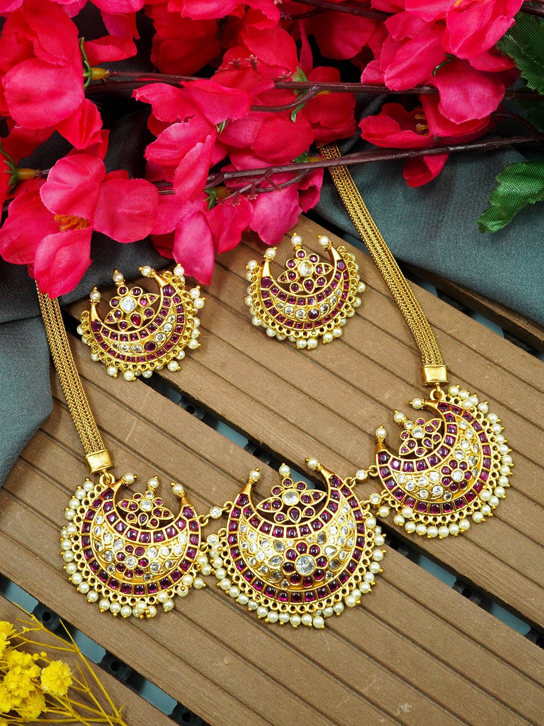

GRIIHAM Gold-Plated American Diamond Jewellery Set