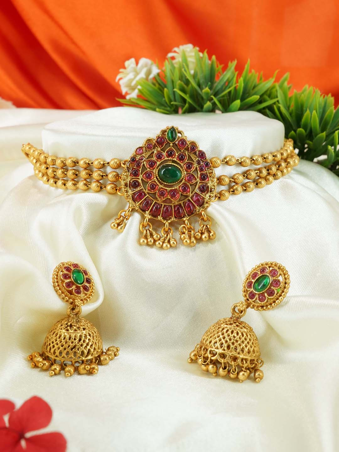 

GRIIHAM Gold-Plated AD Studded Choker Necklace Set