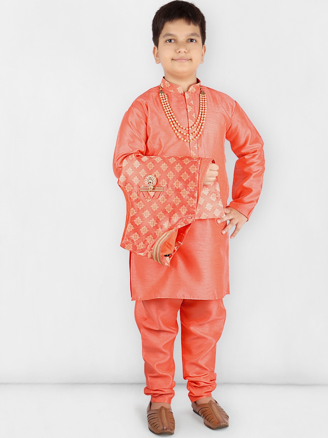 

KIDS FARM Full sleeves Silk Ethnic Motifs Kurta, Jacket, Pyjama & Mala Set, Peach