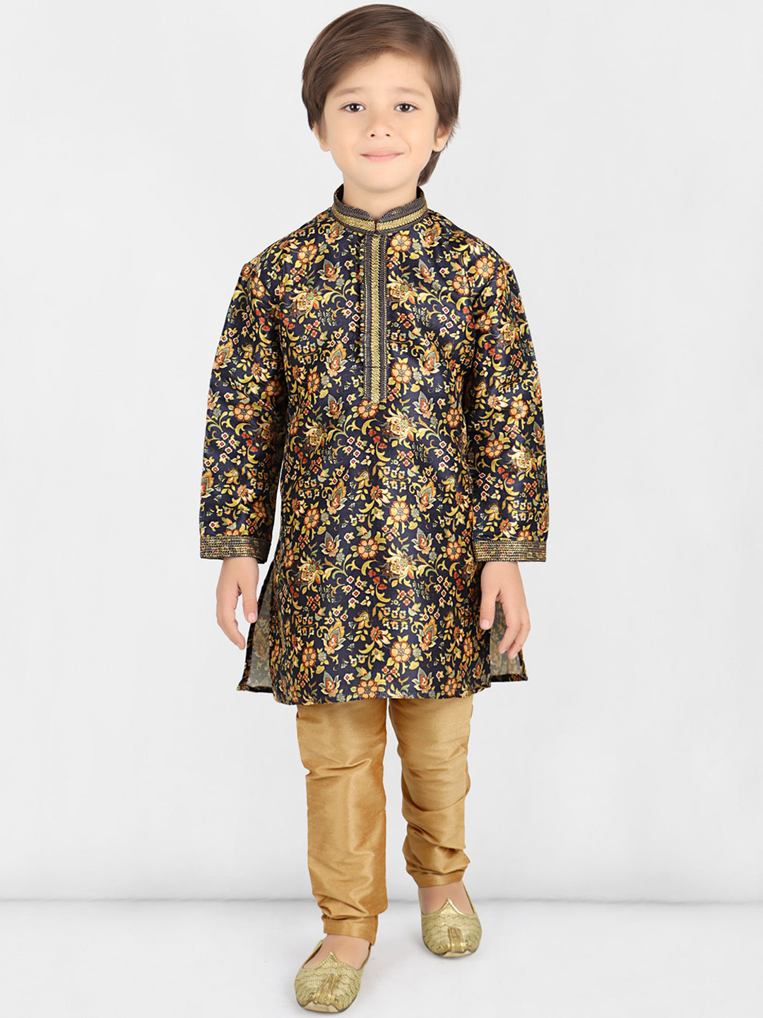 

KIDS FARM Boys Floral Printed Kurta with Pyjamas, Navy blue