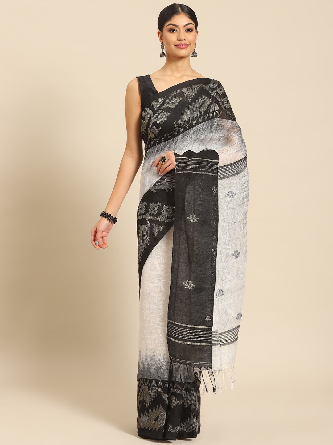 

ADITRI Handloom Pure Linen Jamdani Saree, White