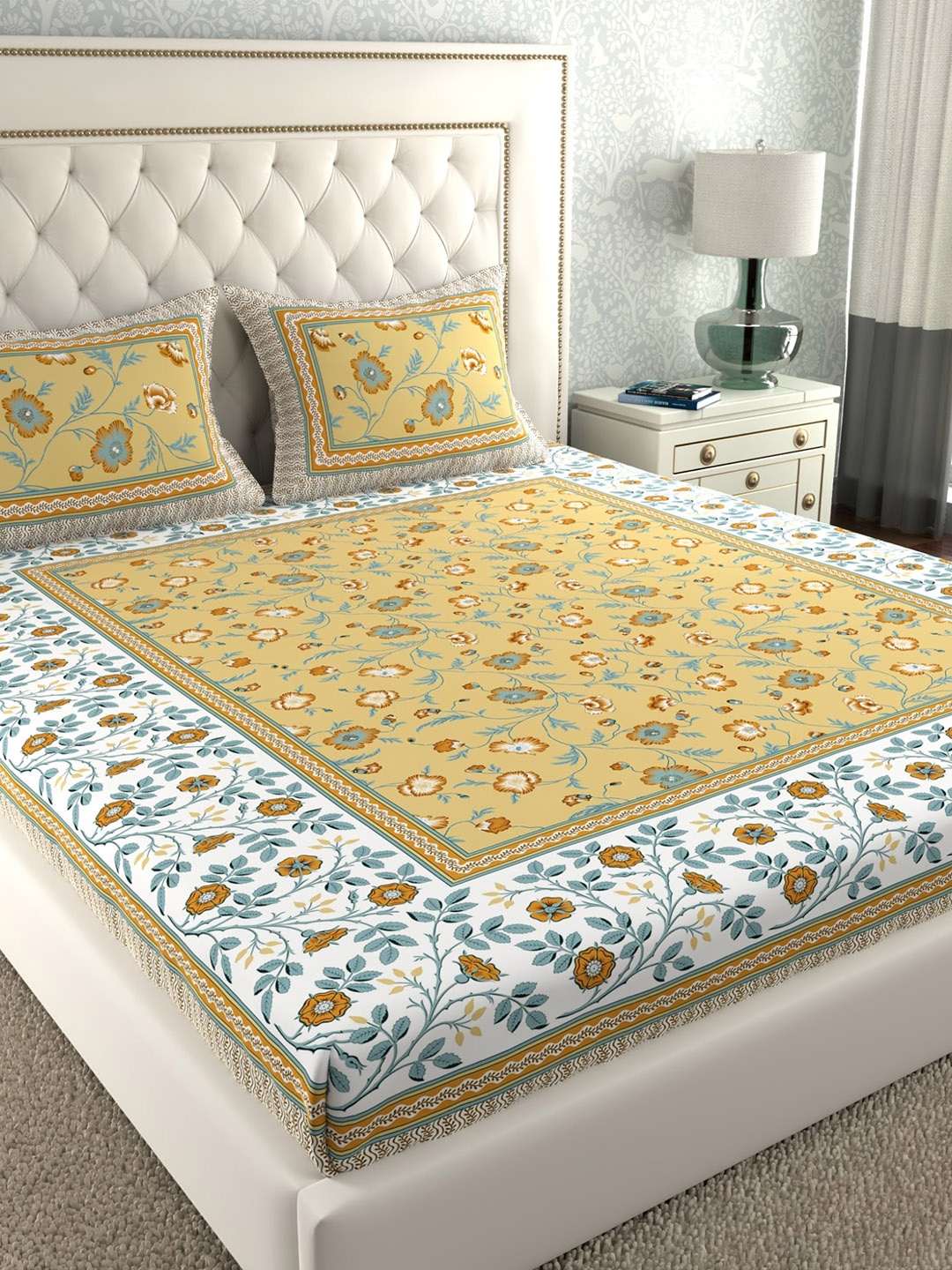 

LA VERNE Mustard & White Floral 140 TC Cotton King Bedsheet with 2 Pillow Covers