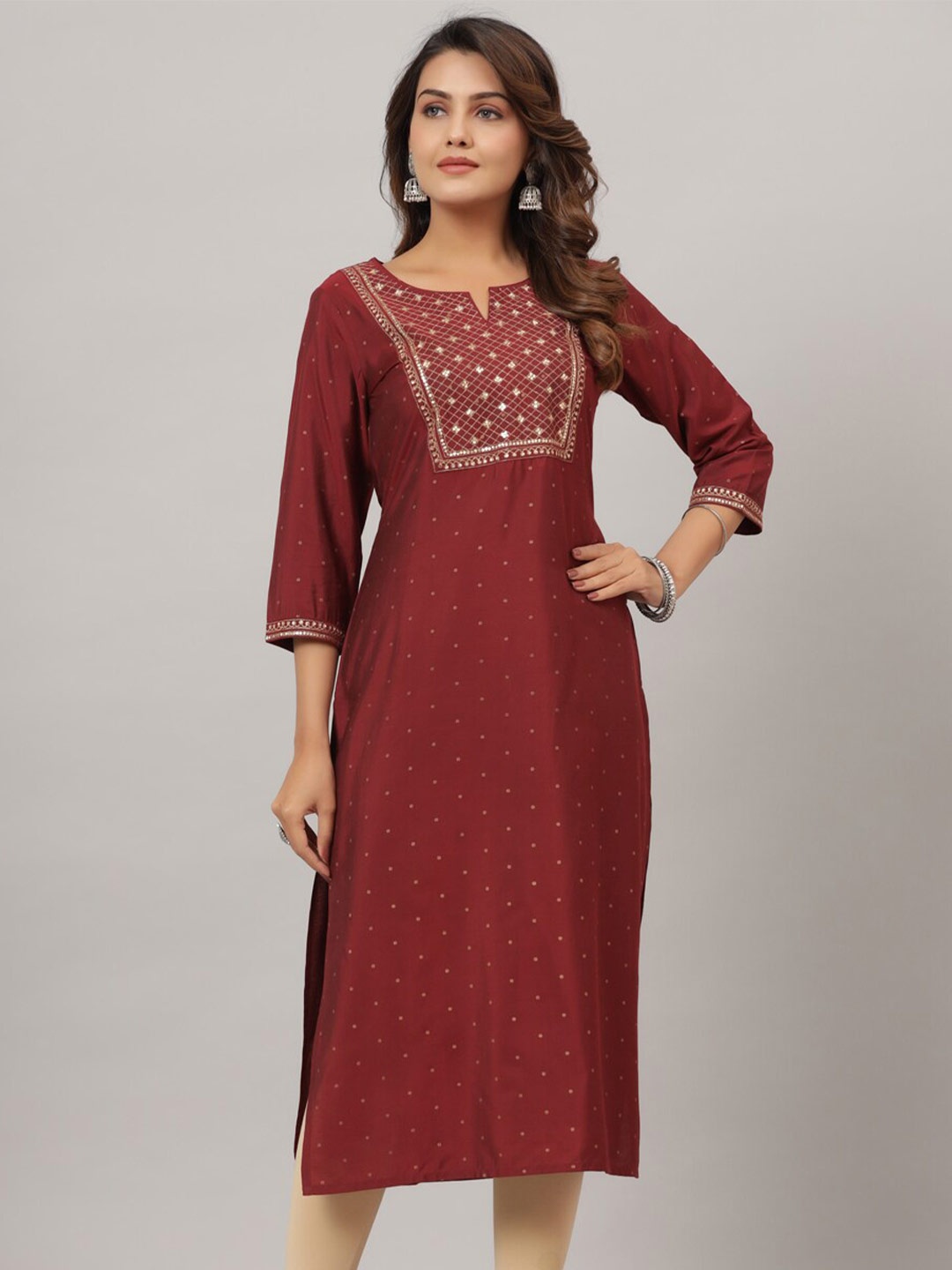 

CRAFTED FOR YOU Women Geometric Yoke Design Notch Neck Kurta, Maroon