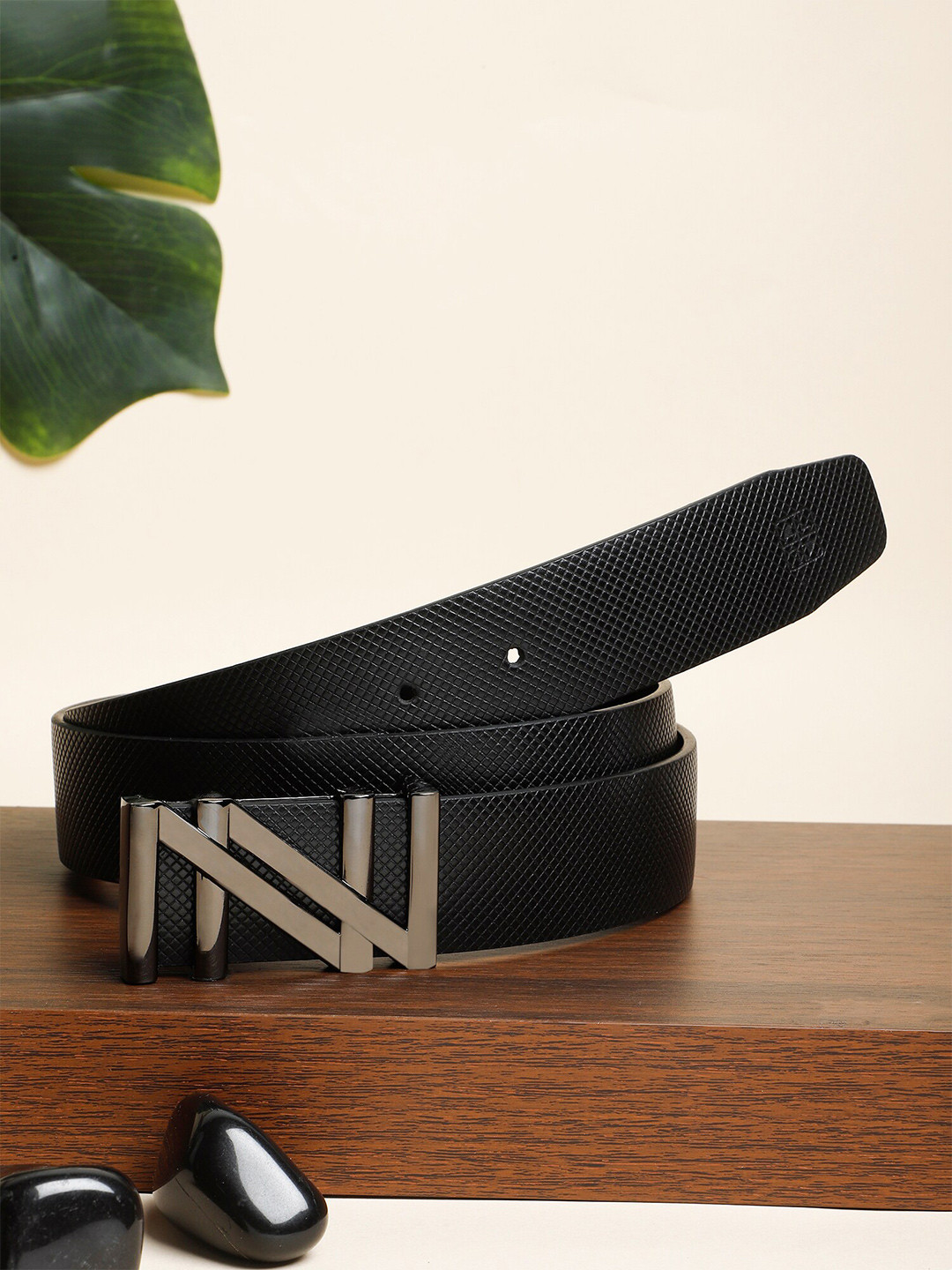 

Carlton London Men Leather Belt, Black