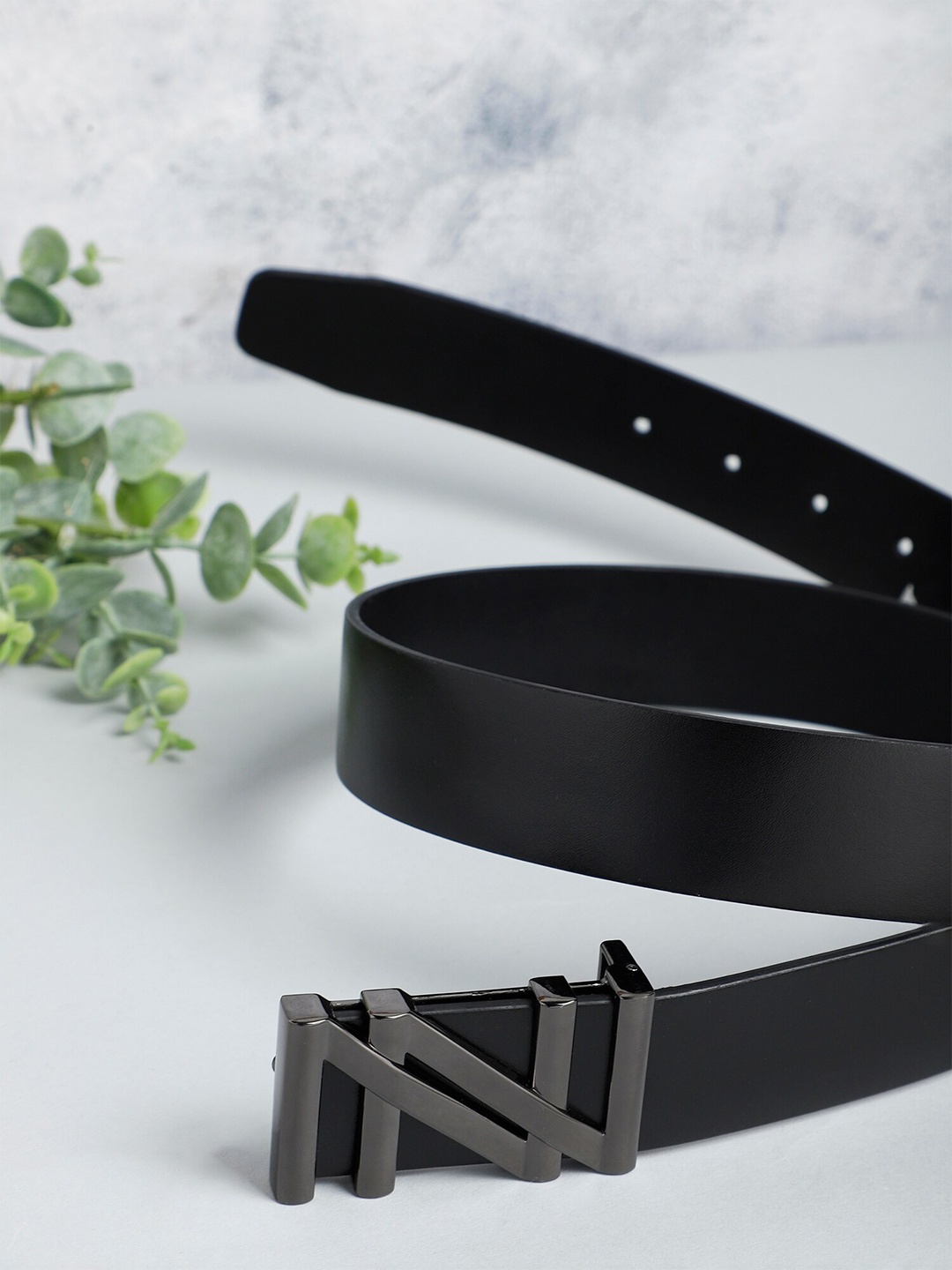 

Carlton London Men Leather Belt, Black