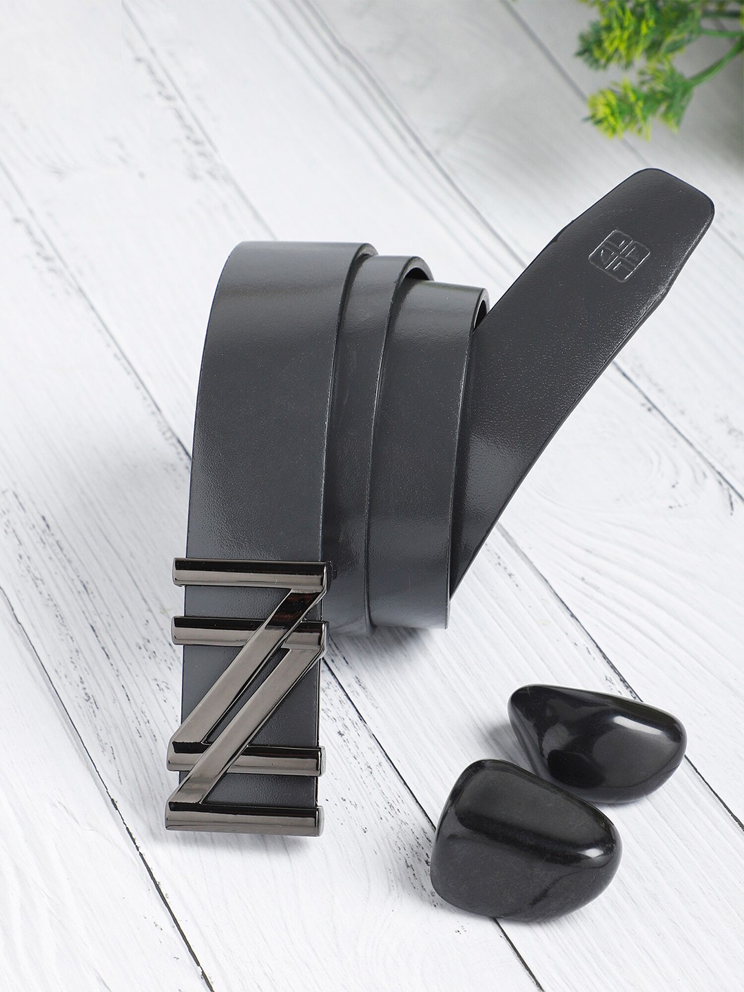 

Carlton London Men Push Pin Leather Belt, Grey