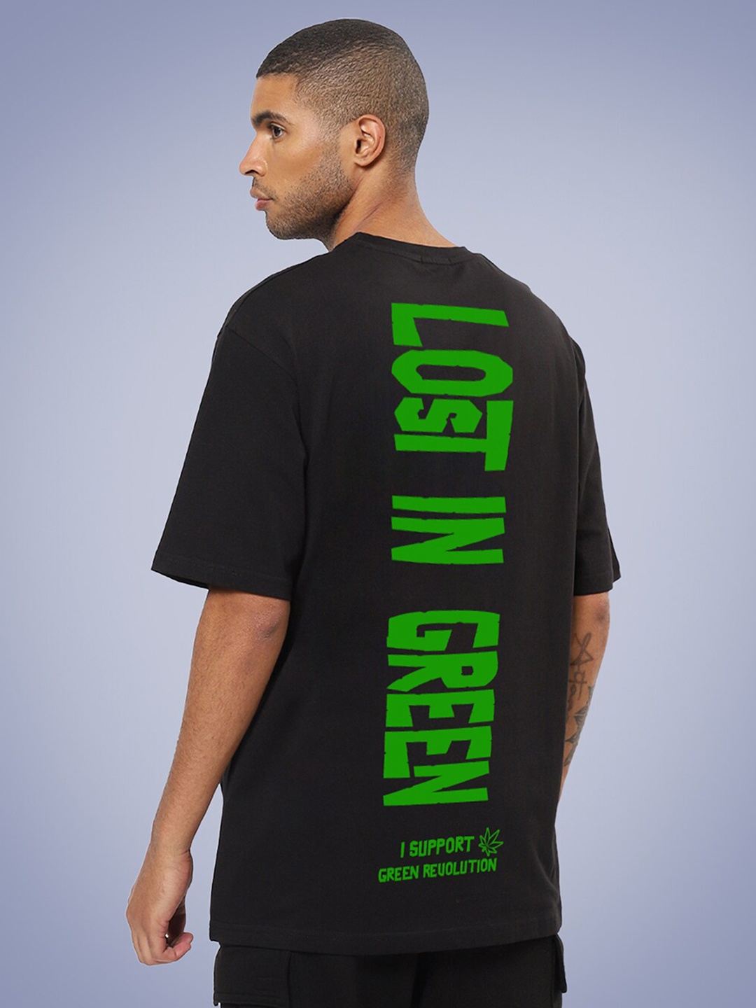 

Mad Over Print Men Typography Printed Drop-Shoulder Sleeves Oversized Cotton T-shirt, Black