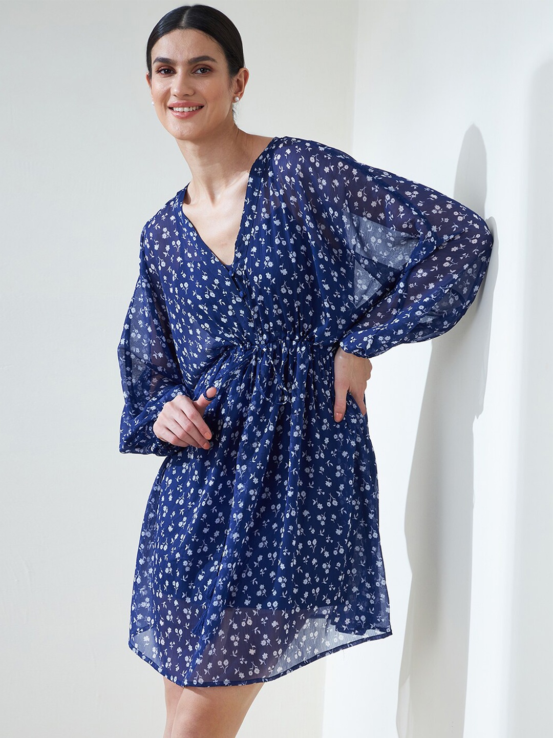 

Femella Floral Printed Kimono Sleeves Dress, Blue
