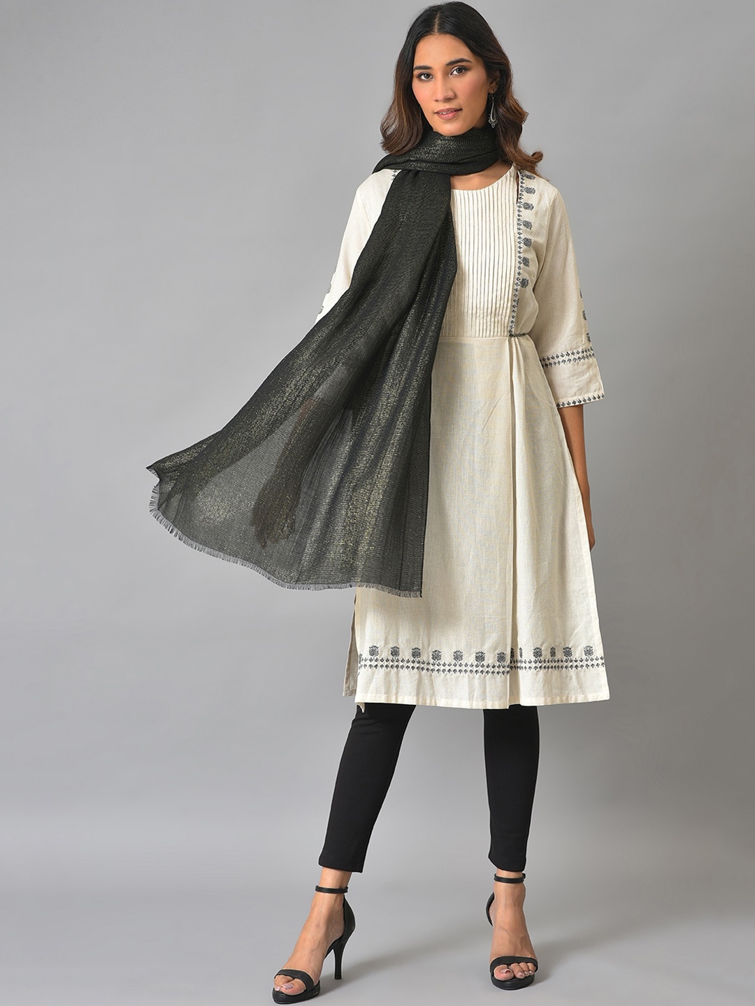 

W Women Woven Design Modal Shawl, Black