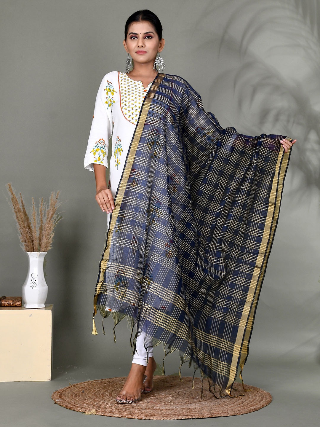 

Kesarya Checked Tasselled Border Organza Dupatta, Navy blue