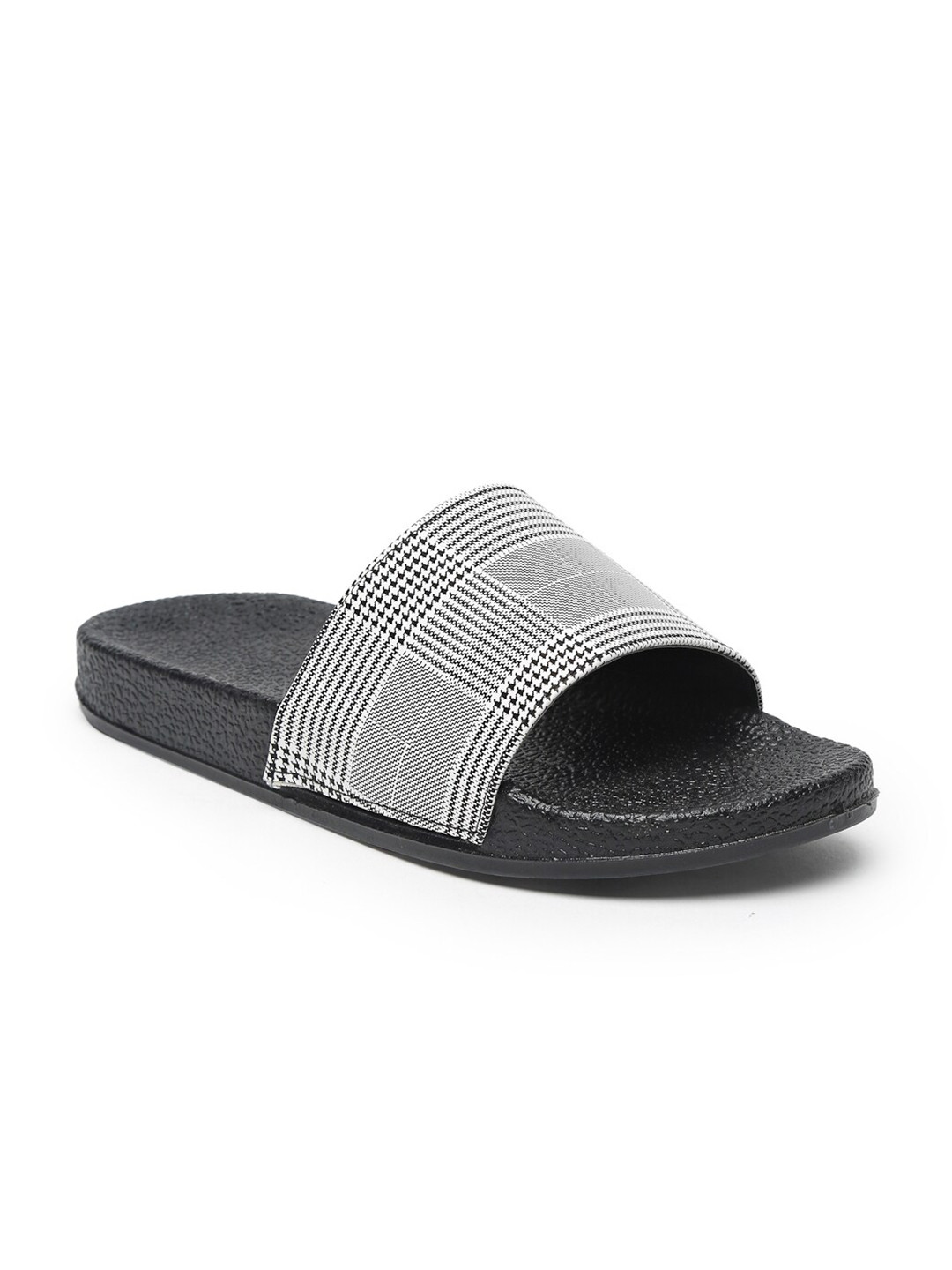 

Misto Women Printed Sliders, Black