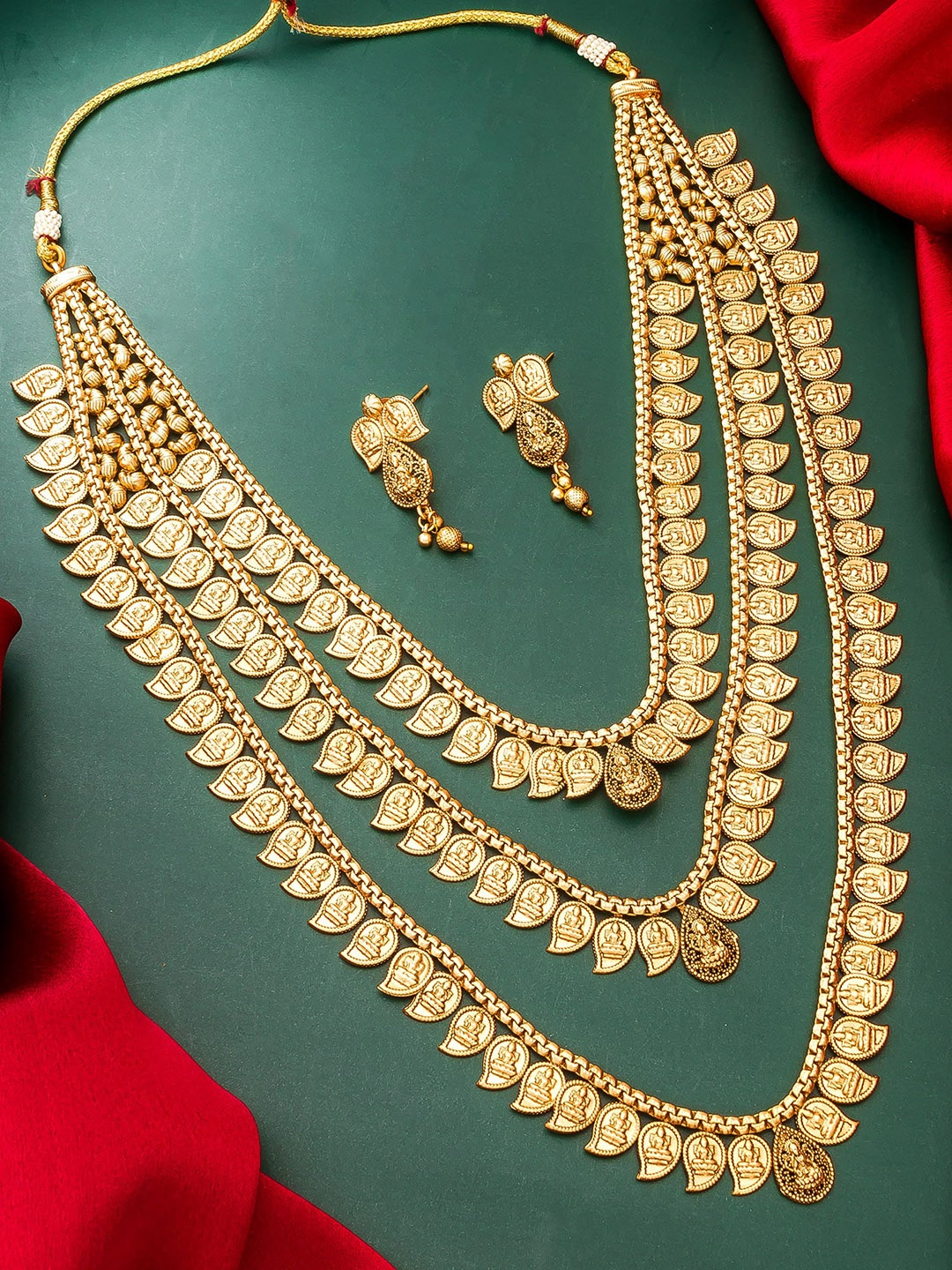 

aadita Beaded Temple Jewellery Set, Gold