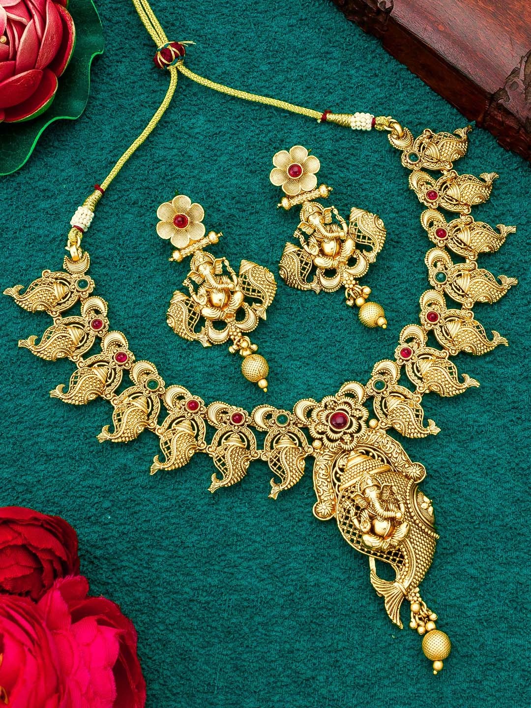 

aadita Gold-Plated Stone-Studded Temple Choker Jewellery Set