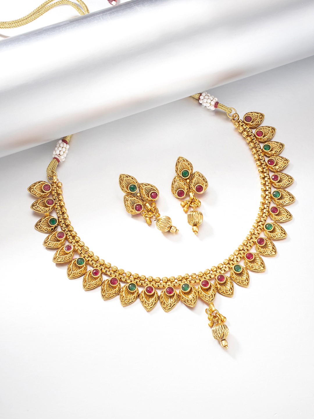 

Peora Gold-Plated Artificial Stones & Beads Jewellery Set, Red