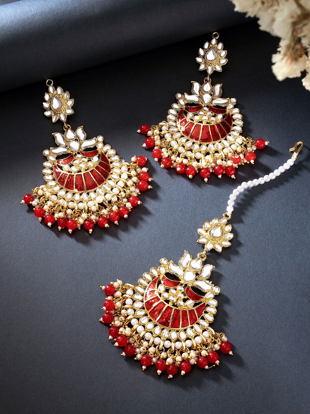 

Peora Traditional Gold-Plated Kundan & Pearl Maang Tika & Earrings Jewellery Set, Red