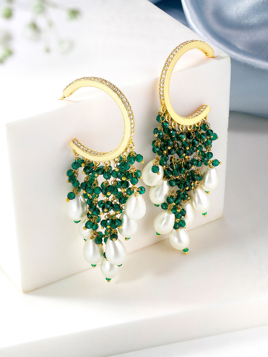 

Peora Green & White Contemporary Hoop Earrings