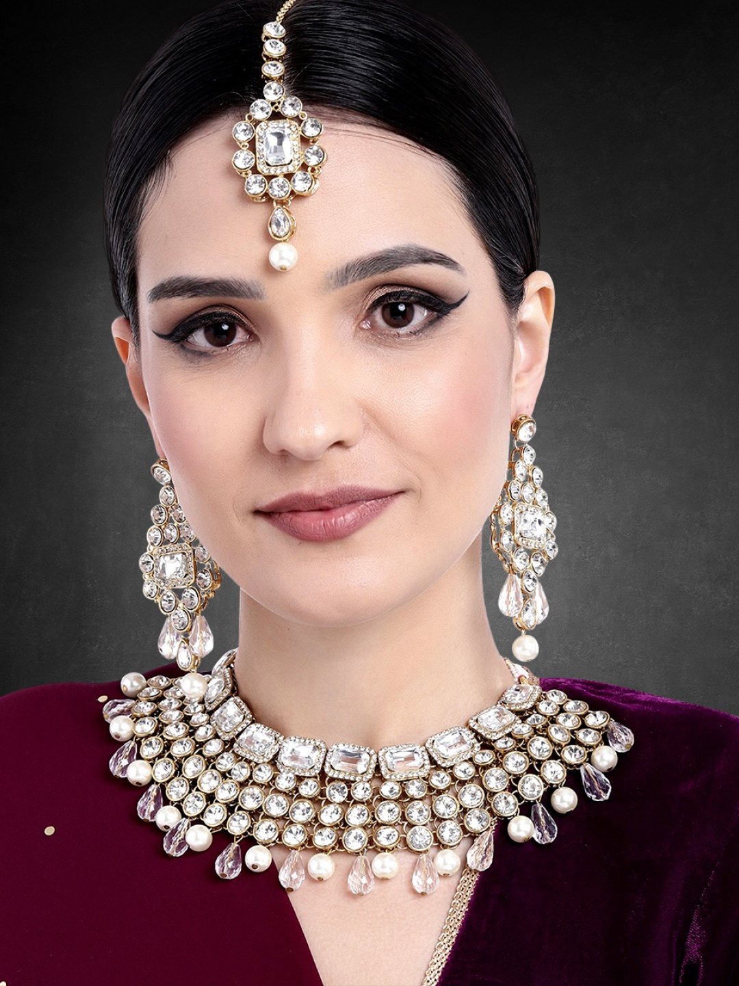 

Peora Gold-Plated Crystals Jewellery Set, White