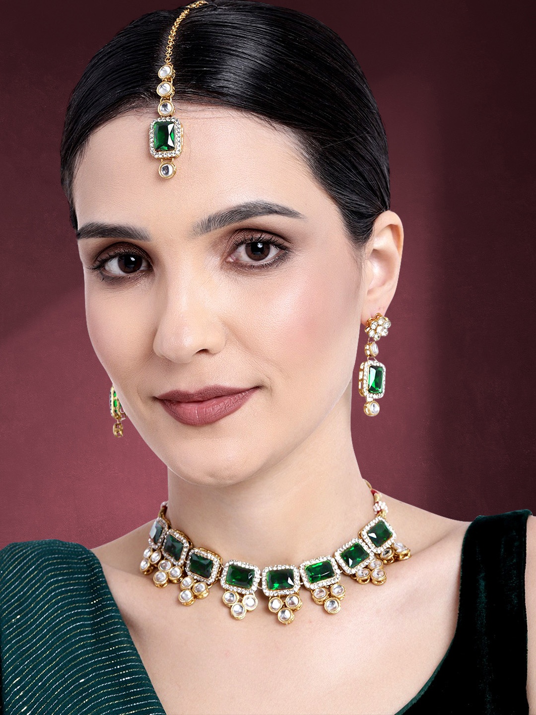 

Peora Gold-Plated Kundan Necklace Jewellery Set, Green