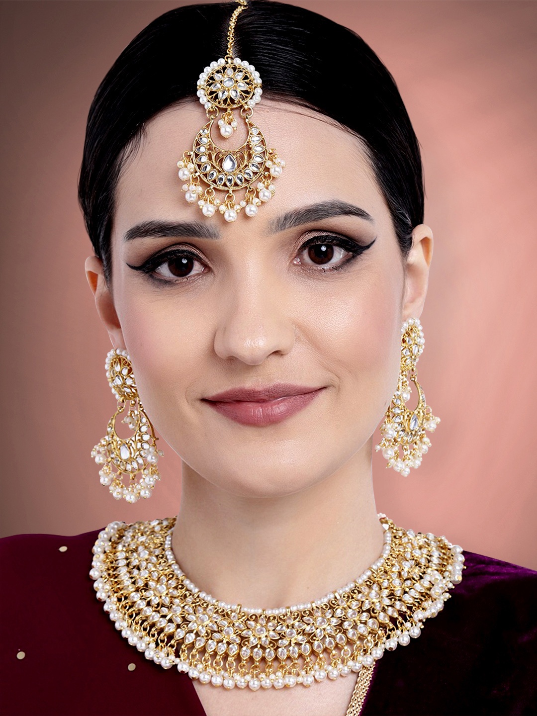 

Peora Gold-Plated Kundan Jewellery Set, White