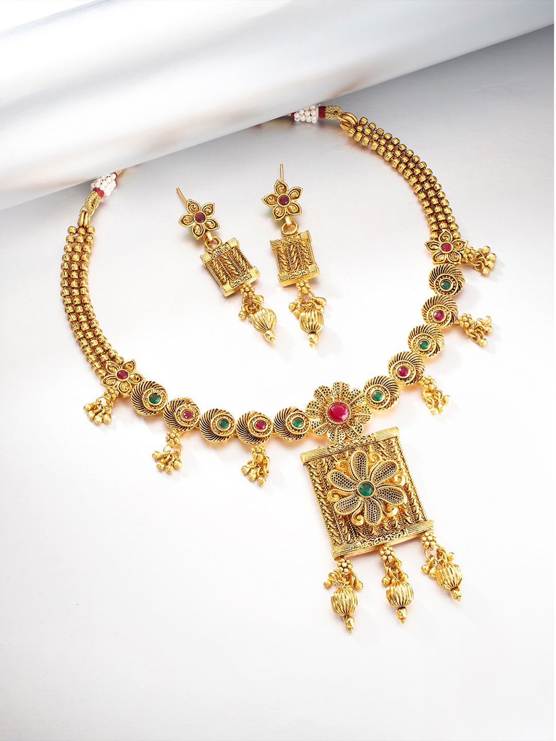 

Peora Red Gold Plated Beads & Stone Studded Choker Necklace & Drop Earrings Set