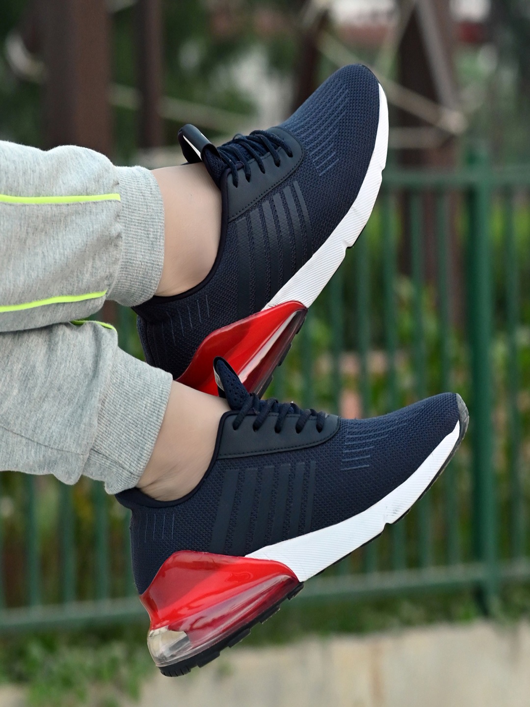 

OFF LIMITS Men Mesh Running Non-Marking Shoes, Navy blue