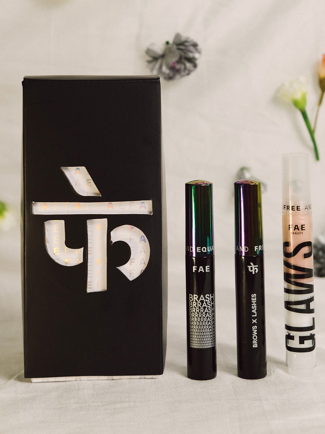 

FAE BEAUTY Lip & Lash Festive Gift Box, White