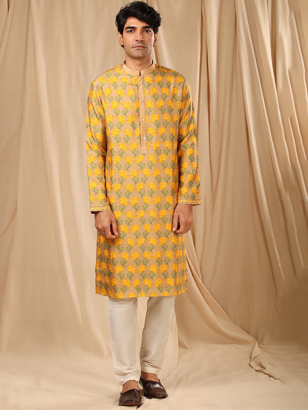 

Masaba Floral Printed Mandarin Collar Straight Raw Silk Kurta, Beige