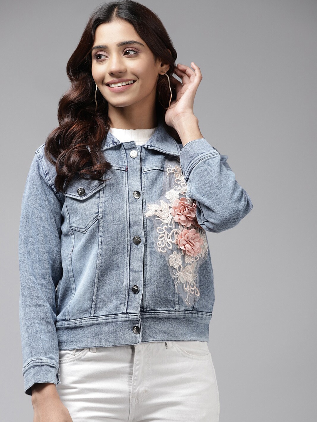 

Aarika Women Washed Floral Patchwork Crop Denim Jacket, Blue