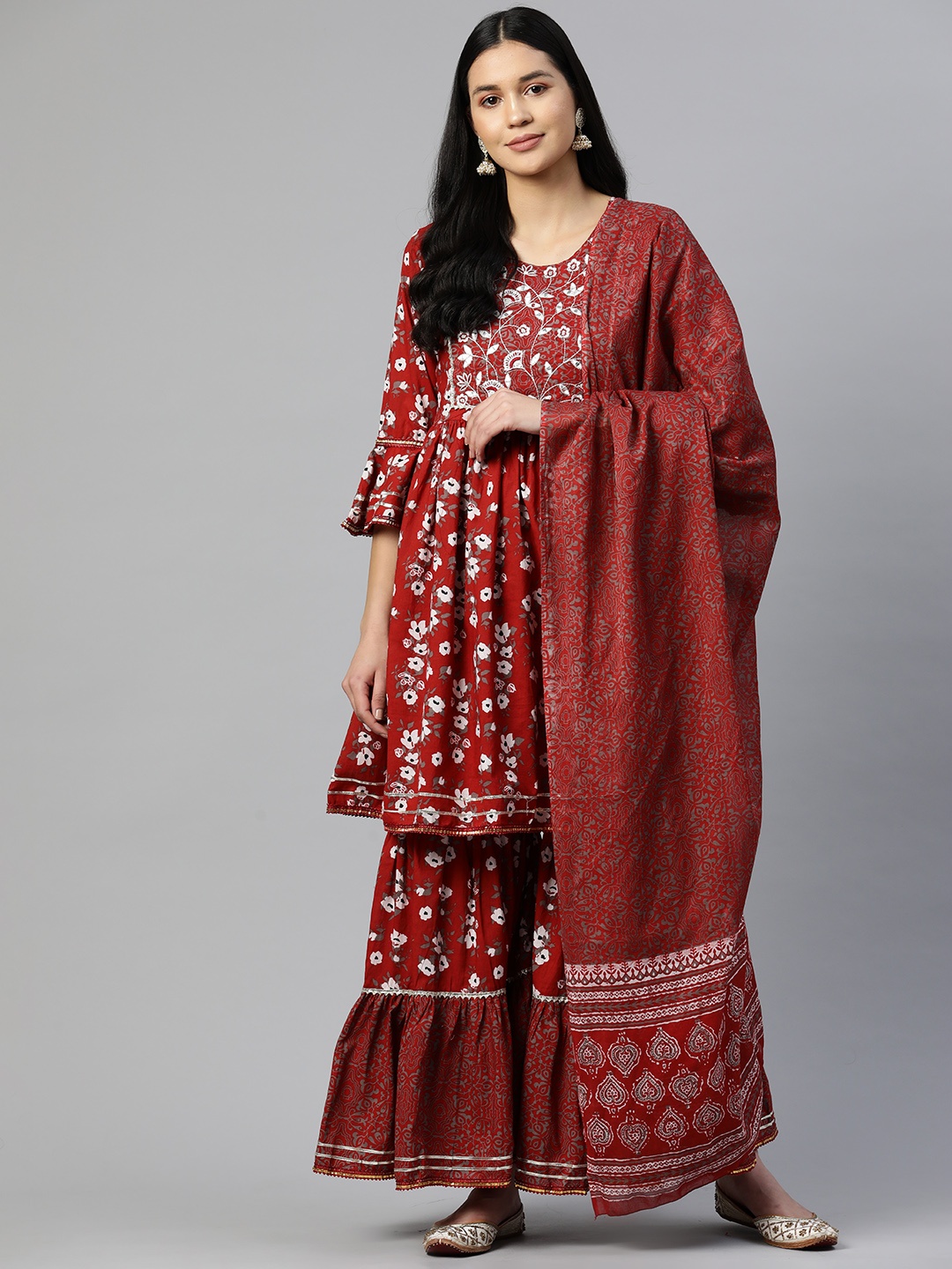 

Vbuyz Floral Embroidered Empire Gotta Patti Pure Cotton Kurta with Sharara & With Dupatta, Maroon