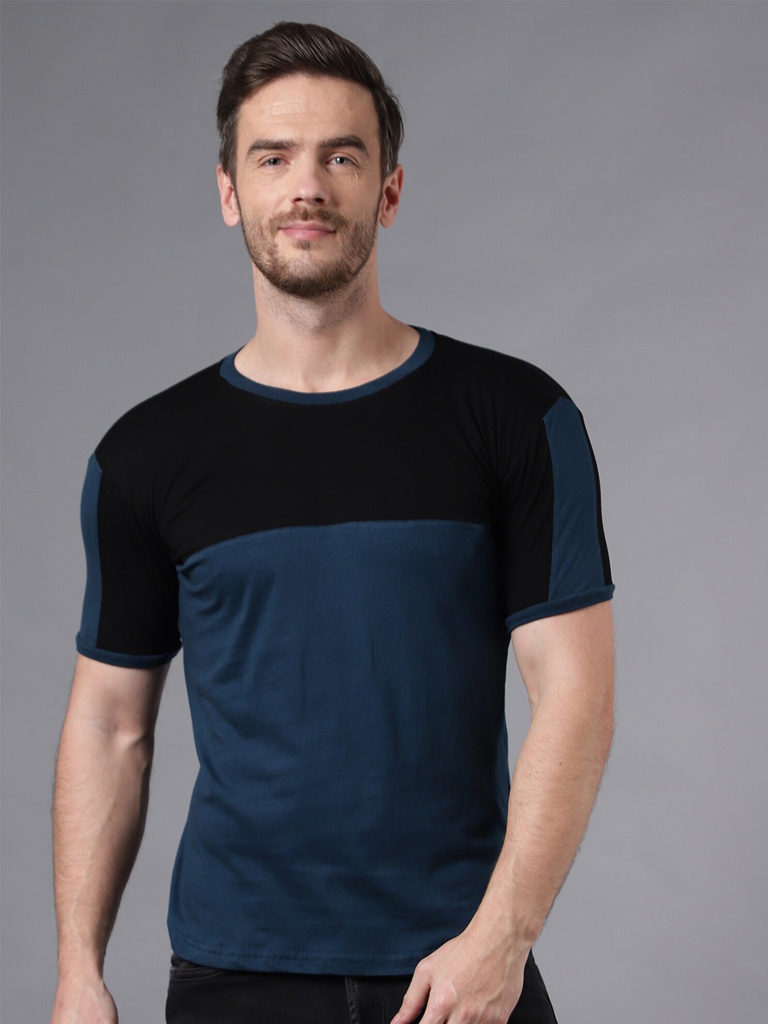 

THE EG STORE Men Colourblocked Cotton T-shirt, Blue