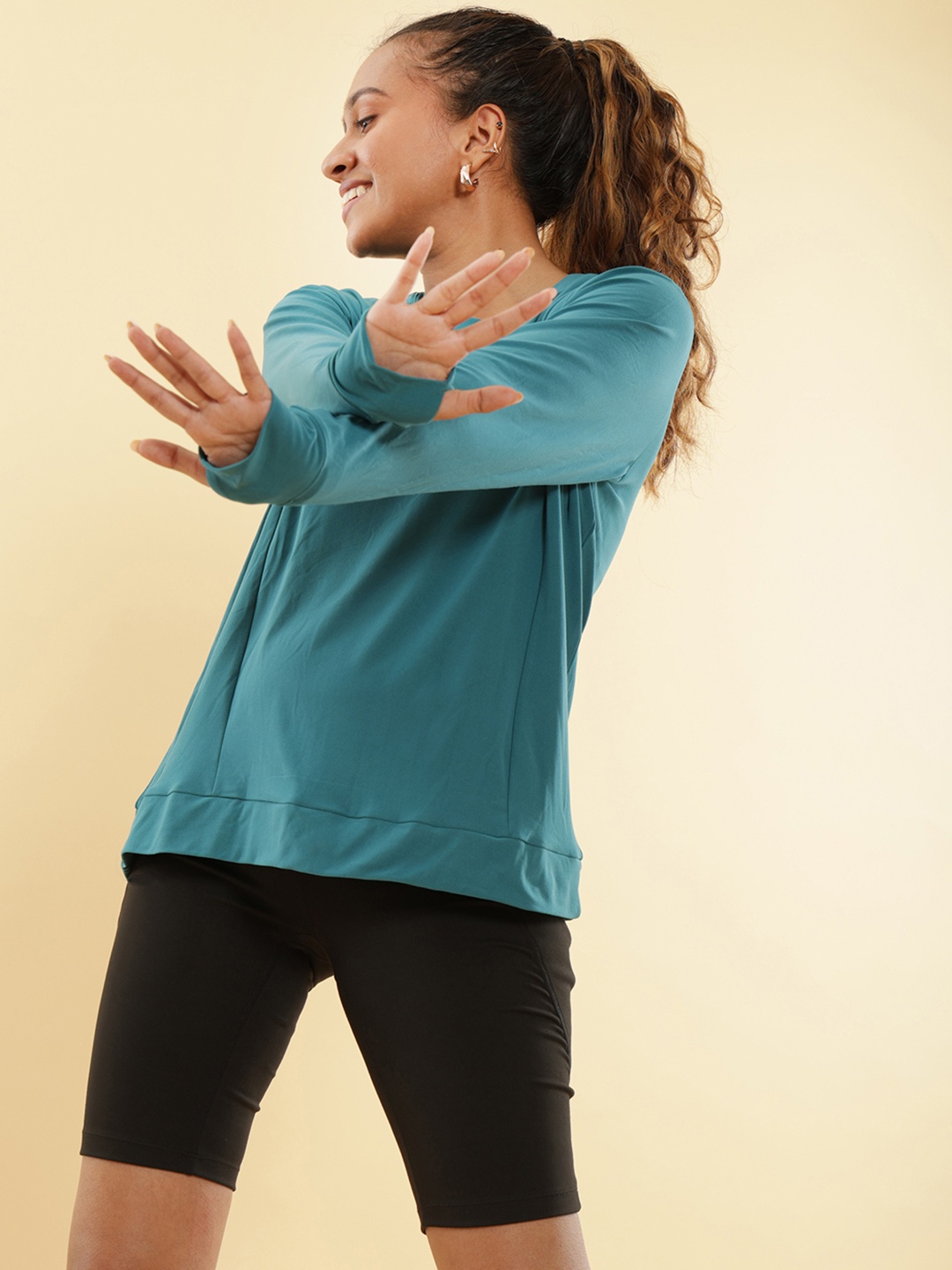 

Blissclub Women Breezy Thumbhole Breezeflo Dry Fit T-shirt, Teal