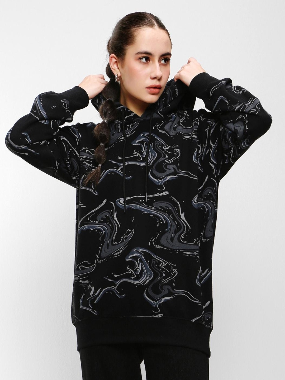 

Bewakoof Women Printed Hooded Oversized Sweatshirt, Black