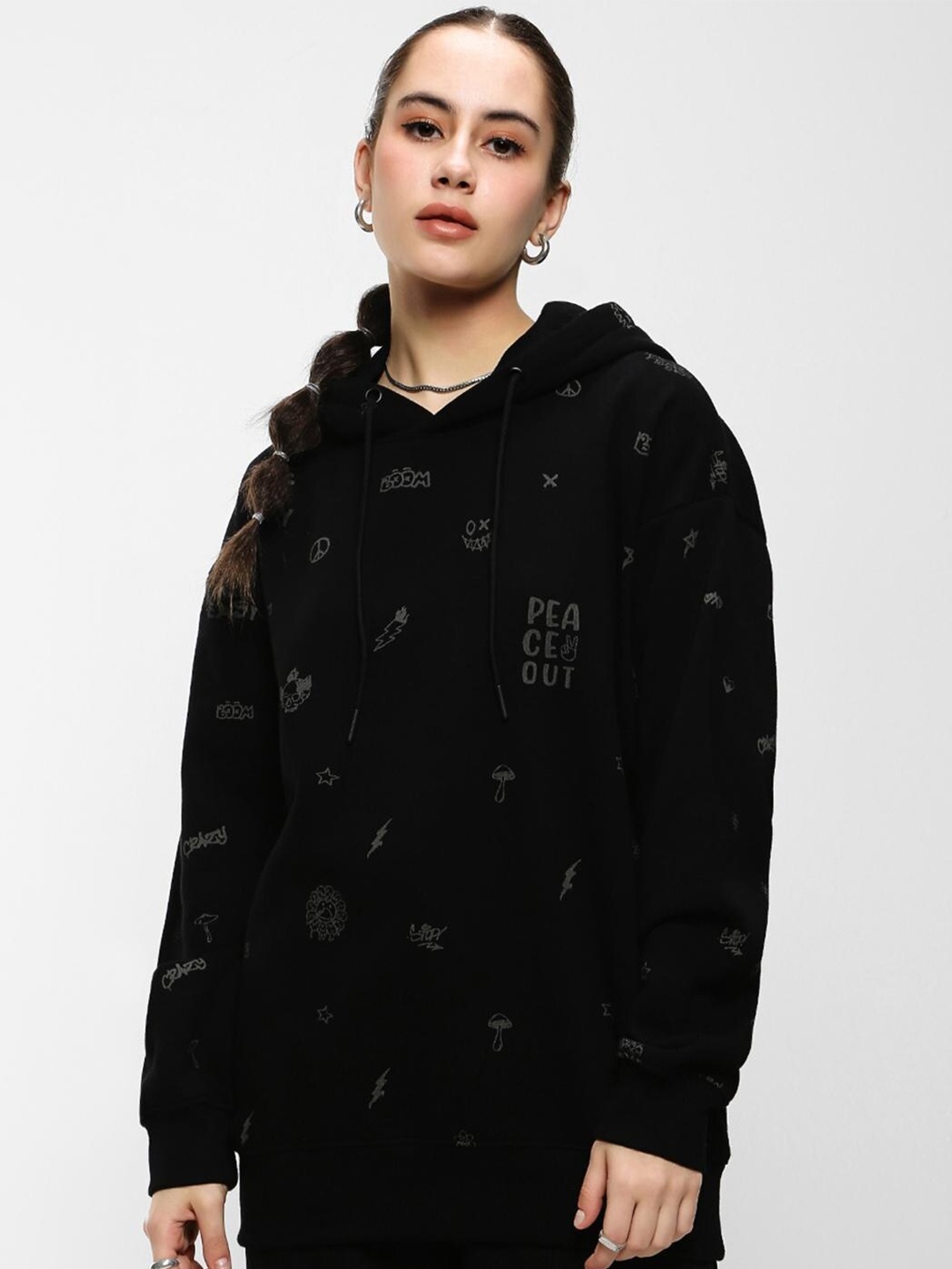 

Bewakoof Women Printed Hooded Oversized Sweatshirt, Black