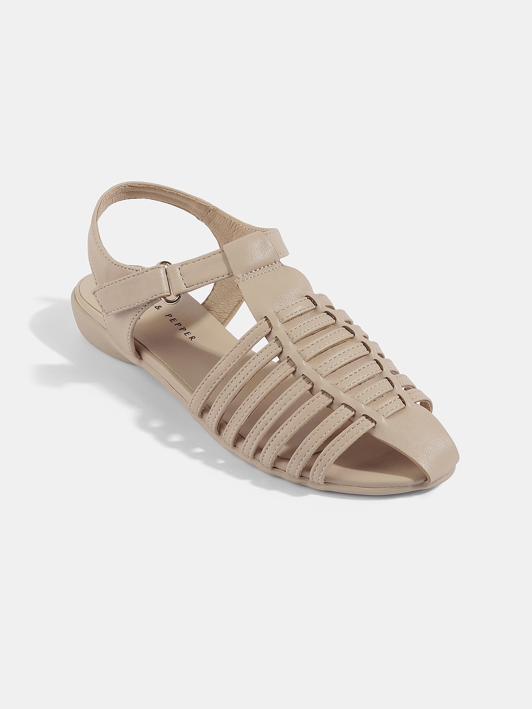 

LEMON & PEPPER Women Gladiators Flats, Beige