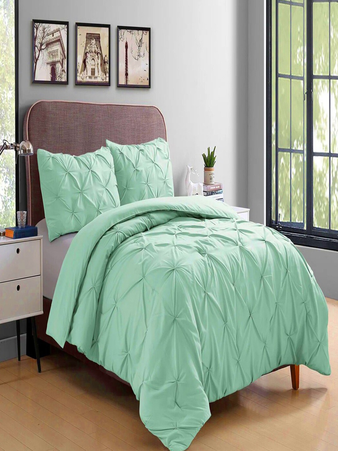 

THE WHITE MOSS Green Pinch Pleat Microfiber Heavy Winter 600 GSM Double Bed Comforter