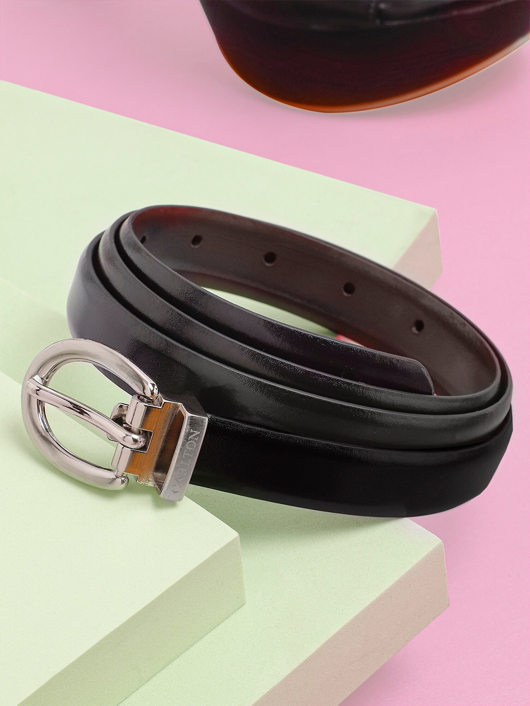 

Carlton London Women Pull & Twist Leather Belt, Black