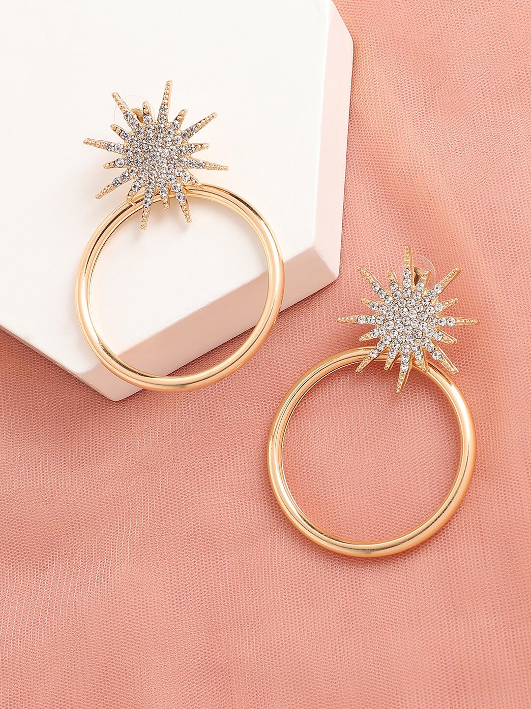 

SOHI Gold-Plated Contemporary Drop Earrings