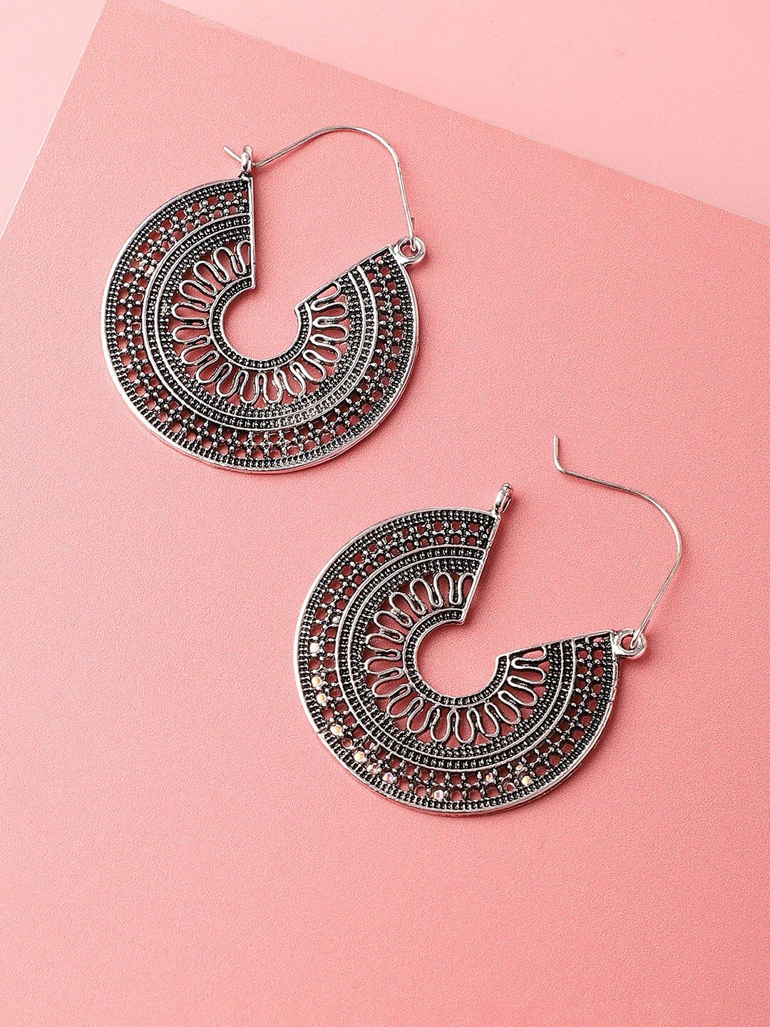 

SOHI Gold-Plated Contemporary Hoop Earrings