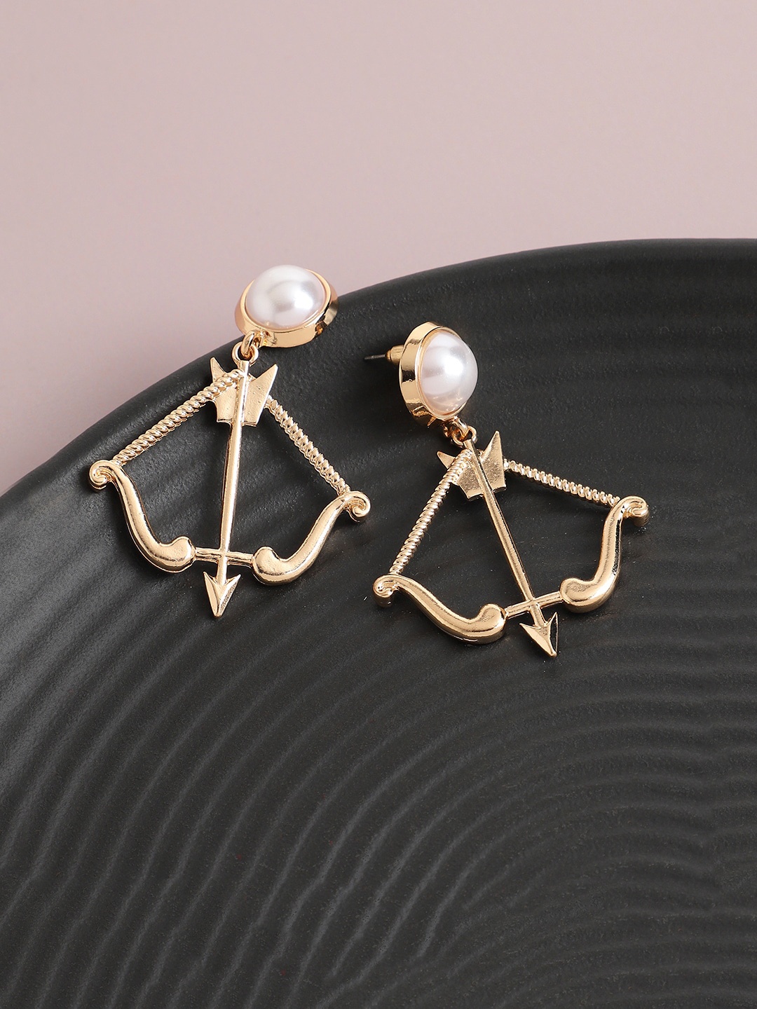 

SOHI Gold Plated Pearls Contemporary Drop Earrings