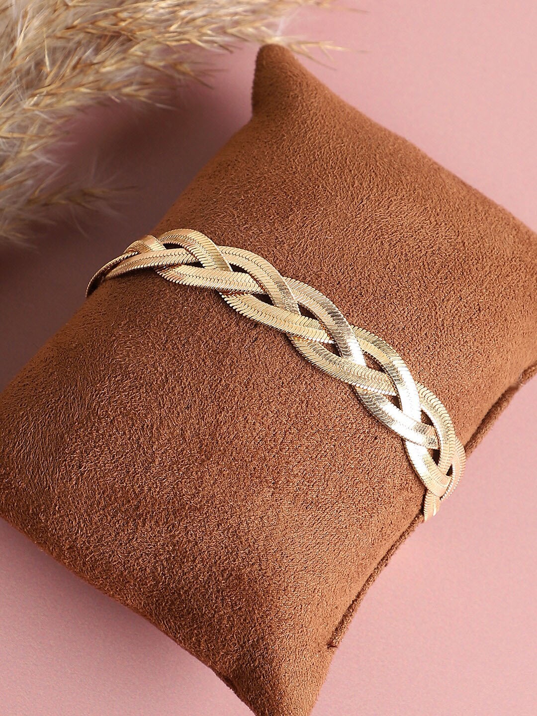 

SOHI Women Gold-Plated Link Bracelet