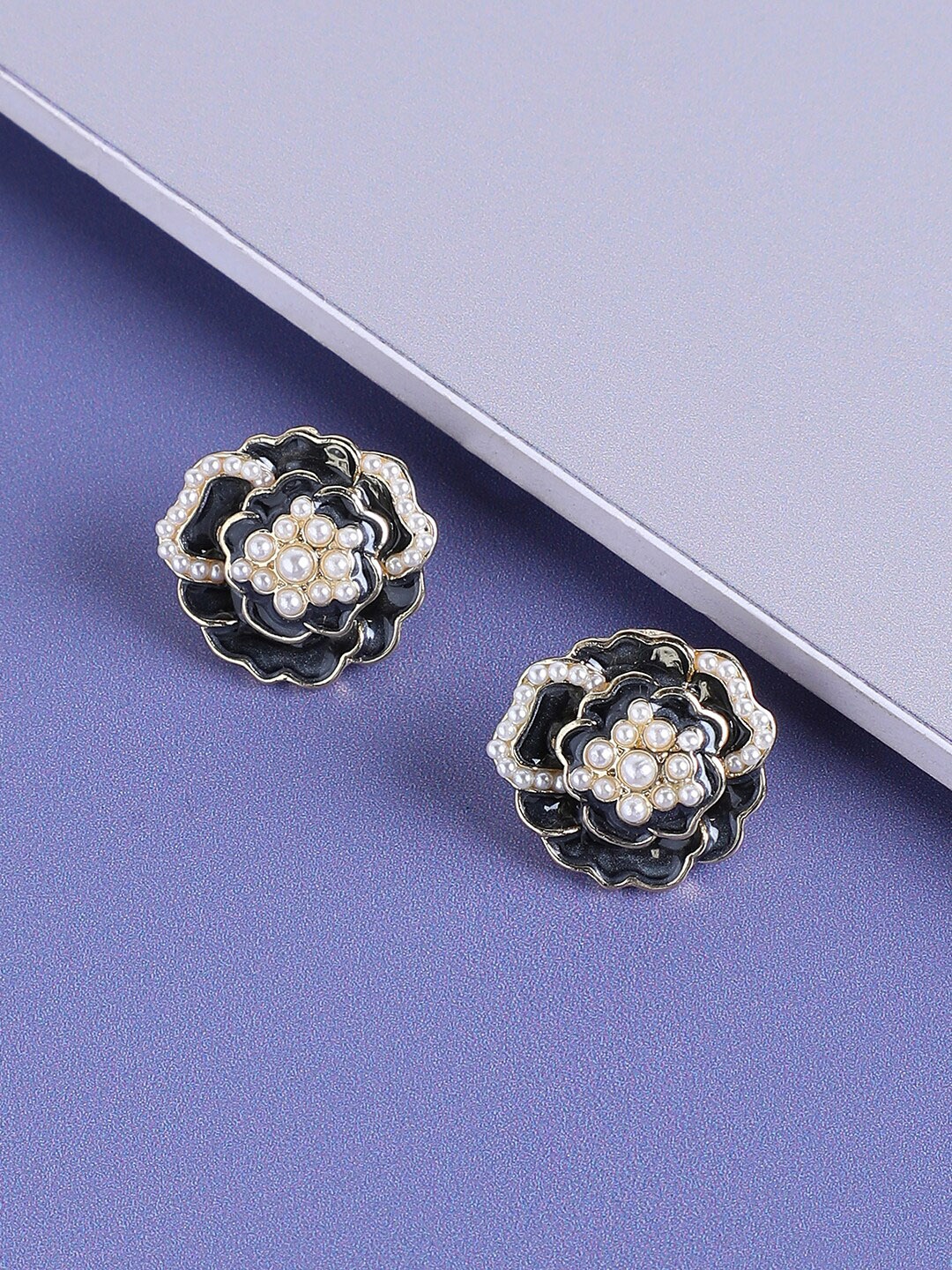 

SOHI Gold-Plated Contemporary Studs Earrings, Black