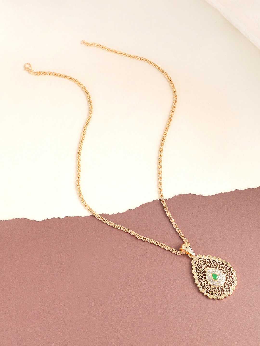 

SOHI Gold-Plated Necklace