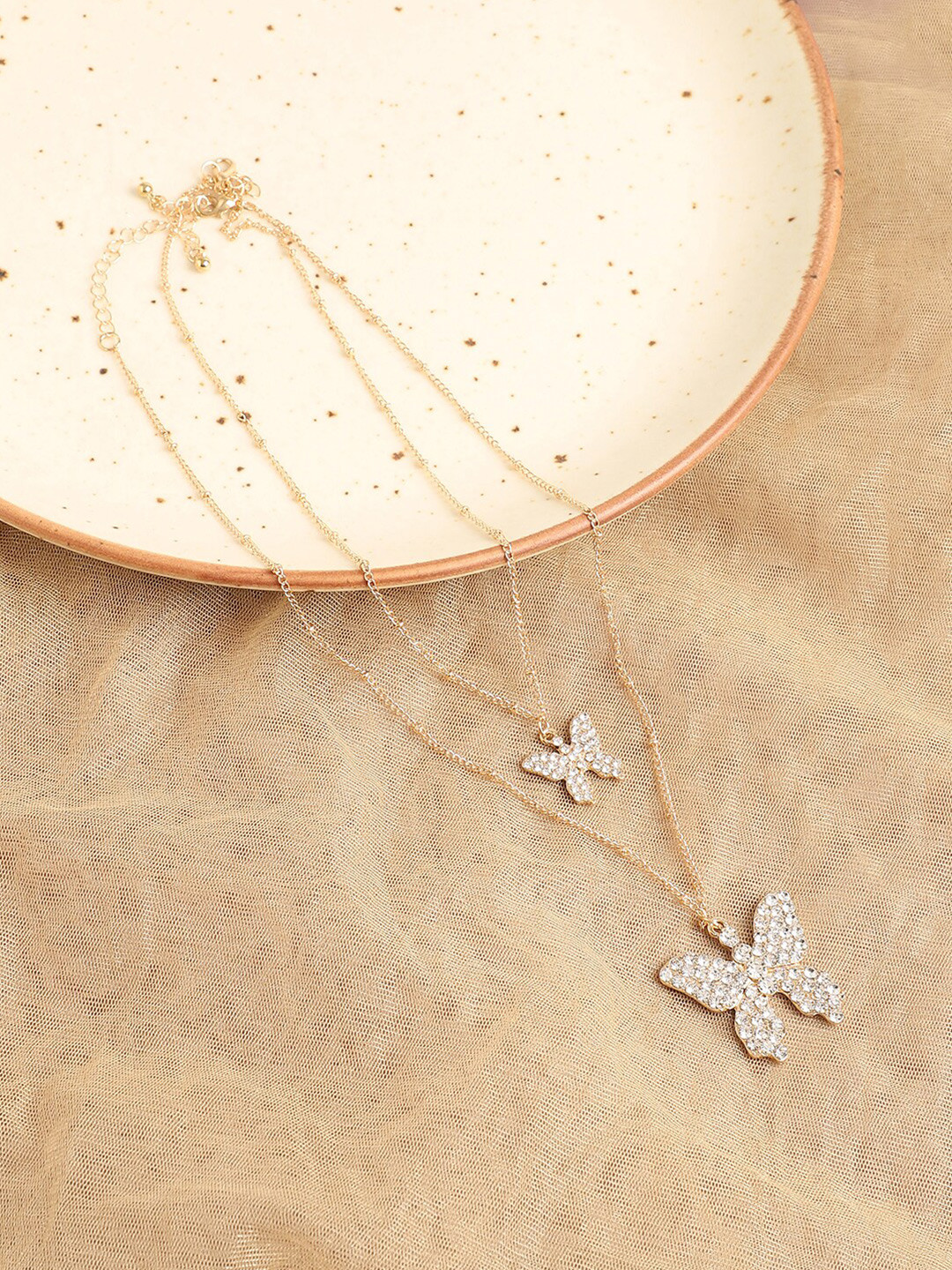 

SOHI Gold-Plated Necklace
