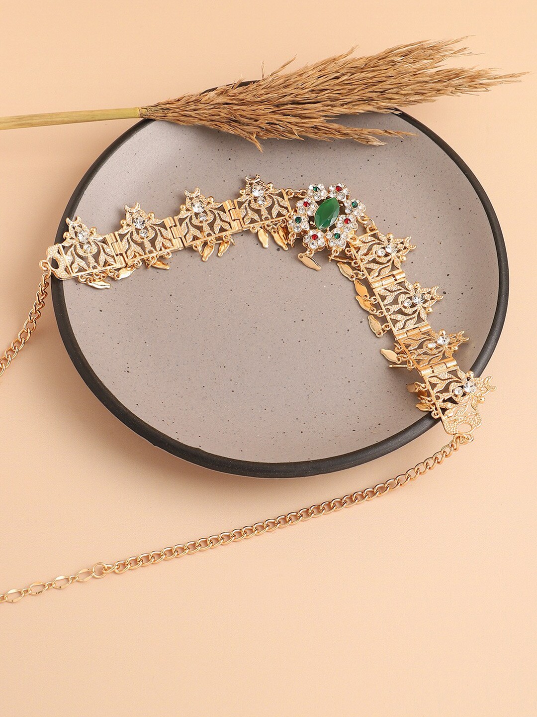 

SOHI Gold-Plated Necklace