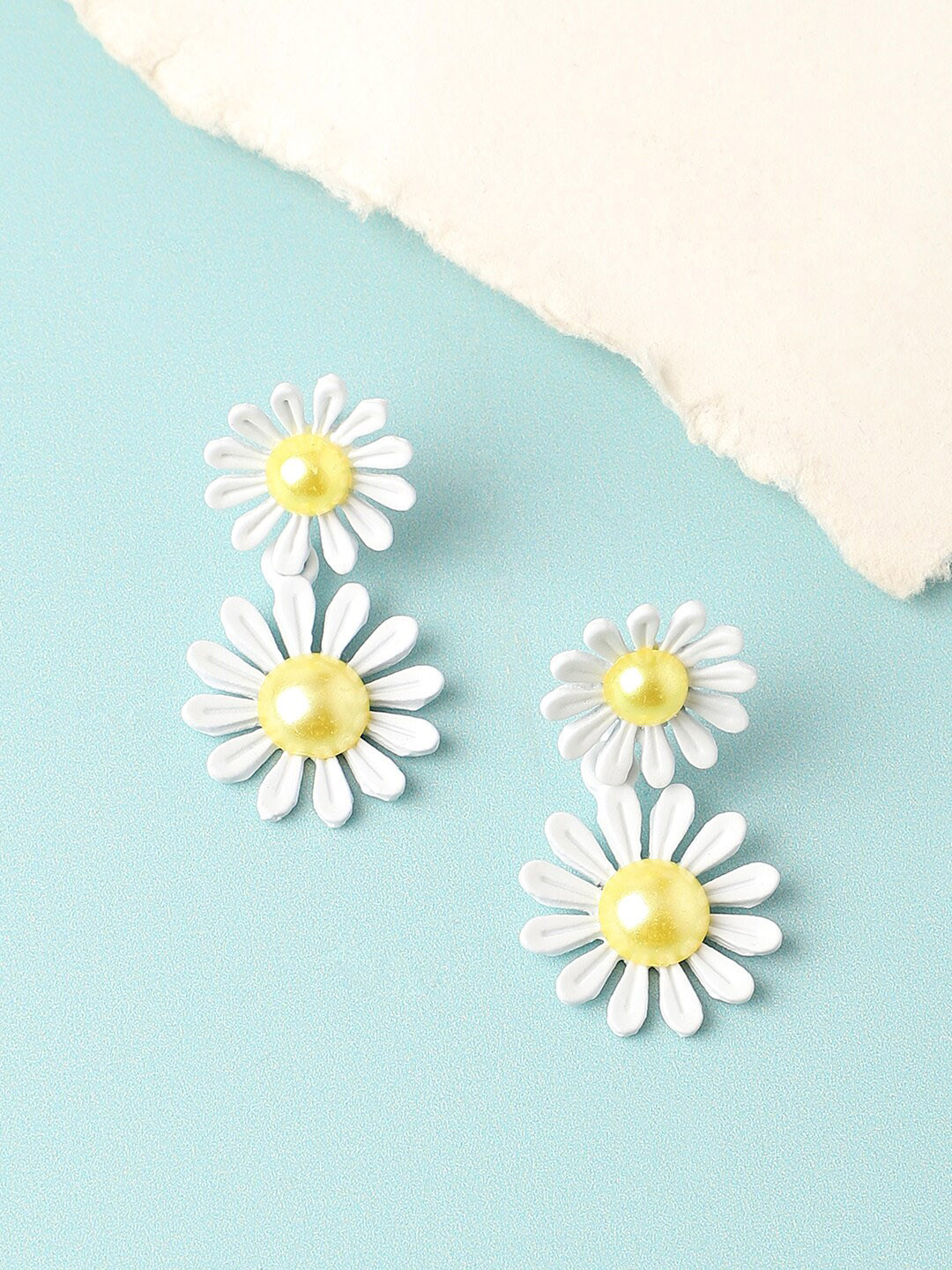 

SOHI Contemporary Studs Earrings, White