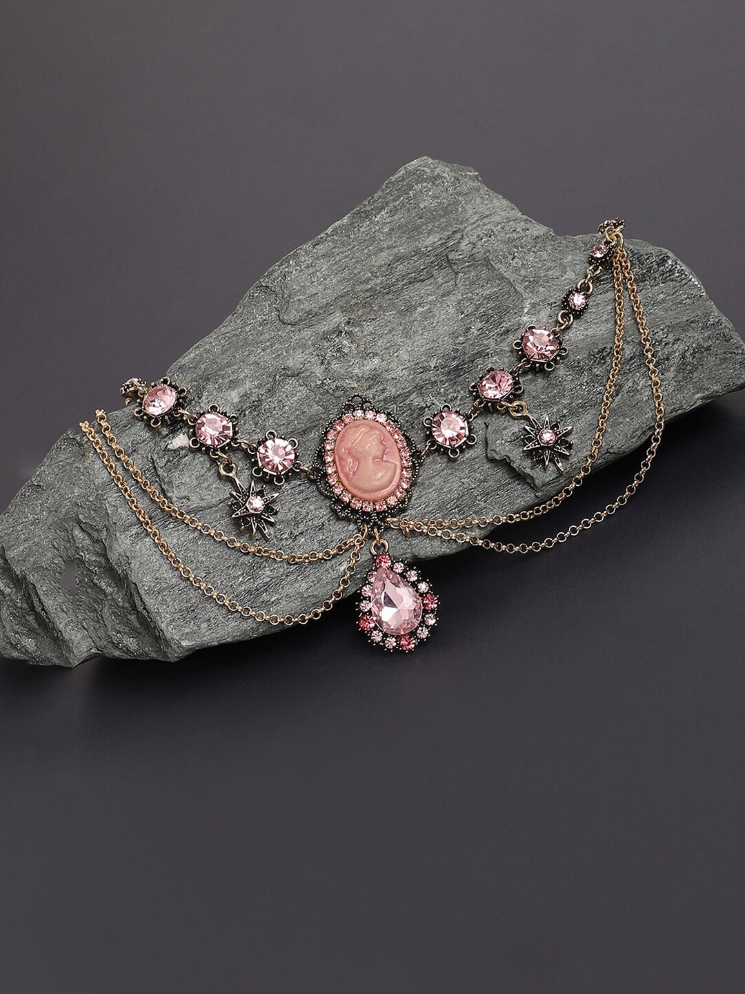 

SOHI Gold-Plated Necklace