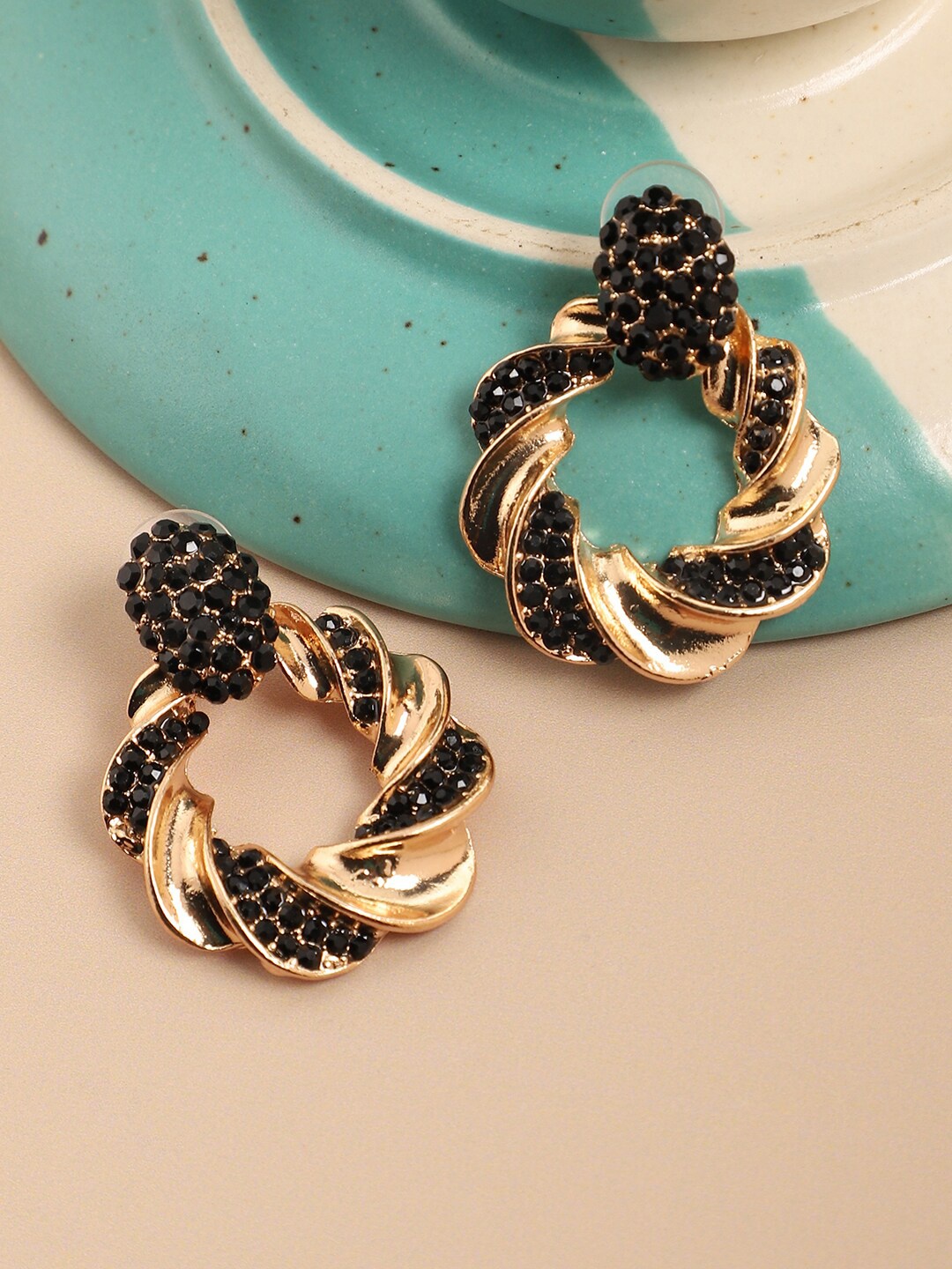 

SOHI Gold Plated Contemporary Drop Earrings