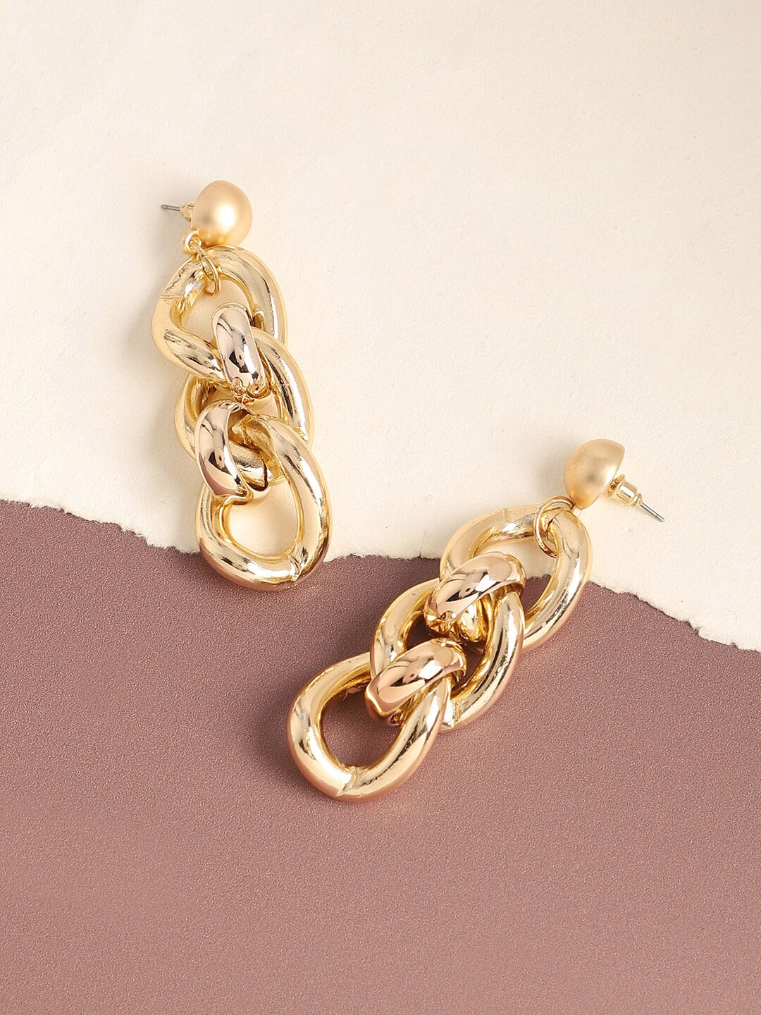 

SOHI Gold-Plated Contemporary Drop Earrings